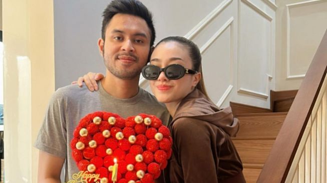 Hapus Semua Postingan Bersama, Tasya Revina Berpisah dengan Suaminya?