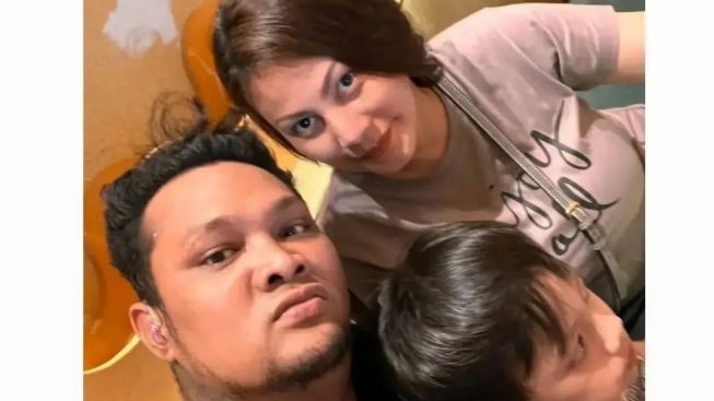 Kakak Virgoun Ungkit Pengorbanannya untuk Inara Rusli: Netizen Belum Tau Aslimu!