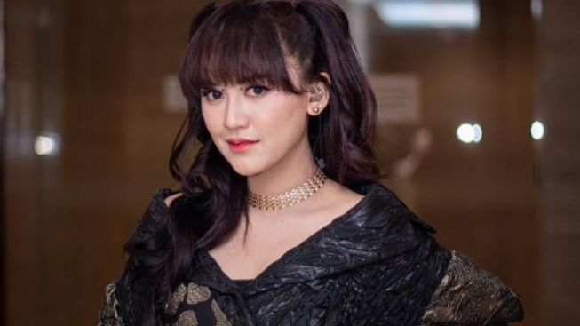 Duh!! Happy Asmara Tiba-Tiba Dilabrak Orang Tak Dikenal Gara-Gara Nyanyi Lagu Ini