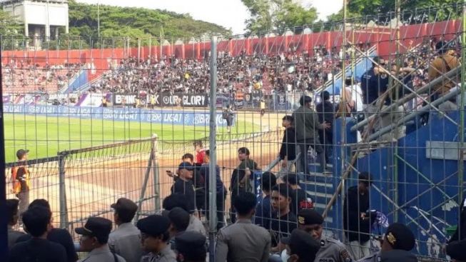 Pendukungnya Menyusup dan Terjadi Insiden, Arema FC Minta Maaf: Kedatangan Mereka Lantaran Hati Nurani