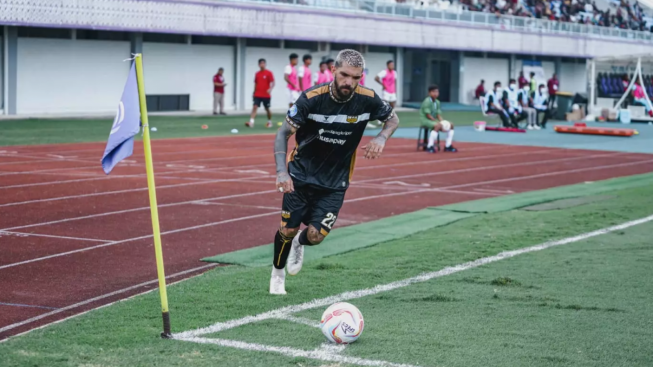 Misteri Hilangnya Nama Dimitrios Kolovos dari Daftar Pemain Dewa United saat Menghadapi Persib Bandung