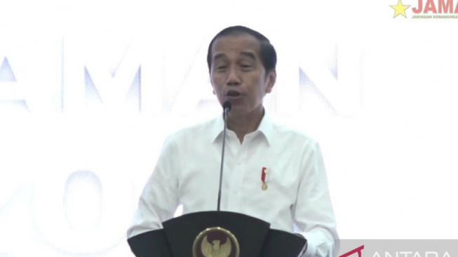 Jokowi Minta Relawan Ojo Kesusu Sikapi Pemilu 2024: Atraksi Politik Belum Kelar