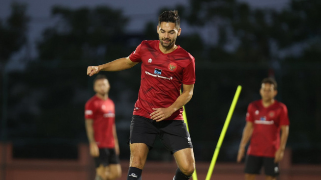 Pemain KV Mechelen Diingatkan Jangan sampai Cedera Lagi saat Latihan Bareng Timnas Indonesia, Netizen: Pelan-pelan Bang Sandy!