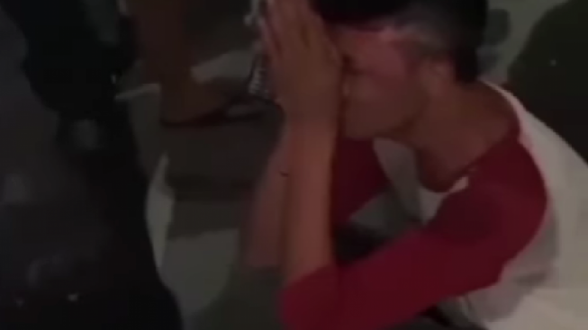 Beredar Video Pemuda Pakai Tato Menghina Polisi Mewek Saat Ditangkap, Netizen: Maksudnya Polisi Luar Negeri Itu