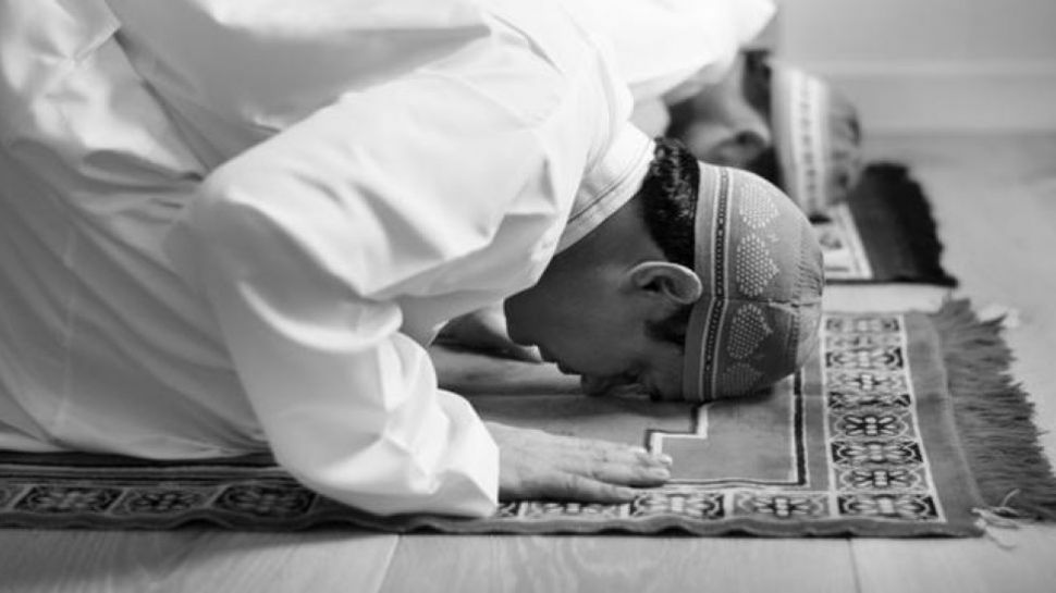 Niat Dan Doa Setelah Salat Hajat Lengkap Beserta Artinya