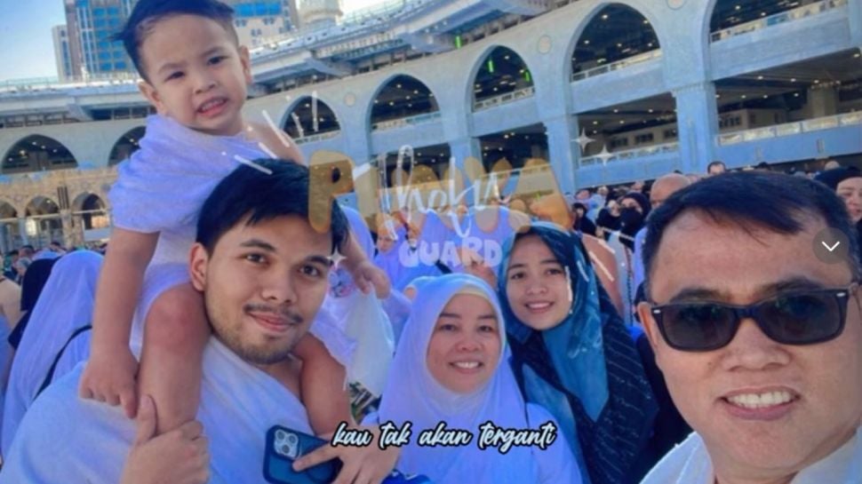 Sebut-Sebut Namanya Saat Umroh, Gala Sky Didampingi Thoriq Halilintar untuk Tawaf