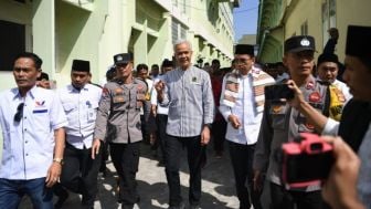 Soal Komitmen Ganjar Pranowo Lanjutkan Kesuksesan Program Jokowi, Jhon Sitorus Ungkap Ada Persoalan...