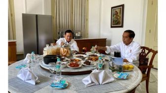 Makan Bareng di Istana Bogor, Relawan Ganjar Sindir Prabowo Seperti Anak Kecil: Dia Ga Mau Kalah