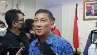 LIB Siapkan Sanksi Berat Penggunaan Kembang Api di Liga 1 2023/2024