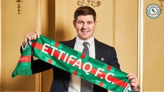 Steven Gerrard Resmi Tukangi Klub Arab Saudi Al Ettifaq