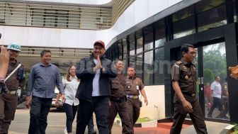 Efek Menpora Dito Bungkam, Netizen Sorot Tajam Drama Kasus BTS Kominfo: Kembalikan Duit Hasil Korupsi Bisa Dianggap Tak Bersalah, Ajaib Emang!