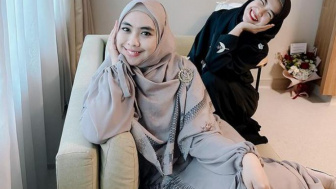 Ria Ricis Curhat Dihujat Karena Bikin Vlog Mengunjungi Ibu di Rumah Sakit, Reaksi Oki Setiana Dewi Bikin Adem