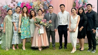 Berfoto Bersama di Pertunangan Gritte Agatha, Natasha Wilona dan Randy Martin Didoakan Berjodoh