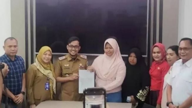 Pemkot Jambi Disentil Usai Berkasus dengan Siswi SMP Hanya Karena Dikritik: Kelakuan Mereka Seperti Anak-anak