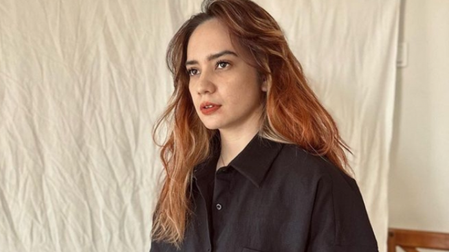 Putri Anne Pindah Agama? Postingan Istri Arya Saloka Soal Ini Diduga Jadi Bukti