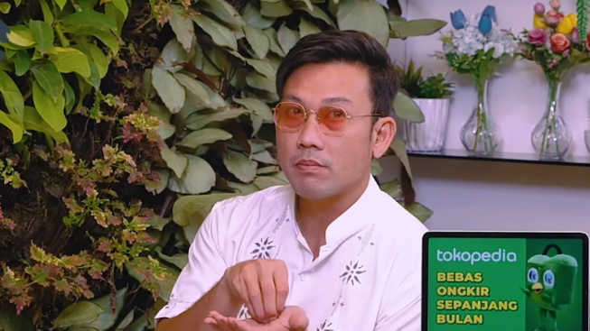Denny Sumargo Sentil Verny Hasan yang Seolah Hendak Mengatur Hidupnya: di Luar Sana Single Parent Banyak, Tapi Tidak Fitnah Orang