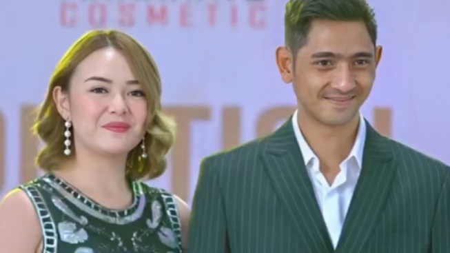 Bikin Gempar! Arya Saloka dan Amanda Manopo Keciduk Hadir Berdua Penuhi Undangan Orang Penting Ini, Benarkah?