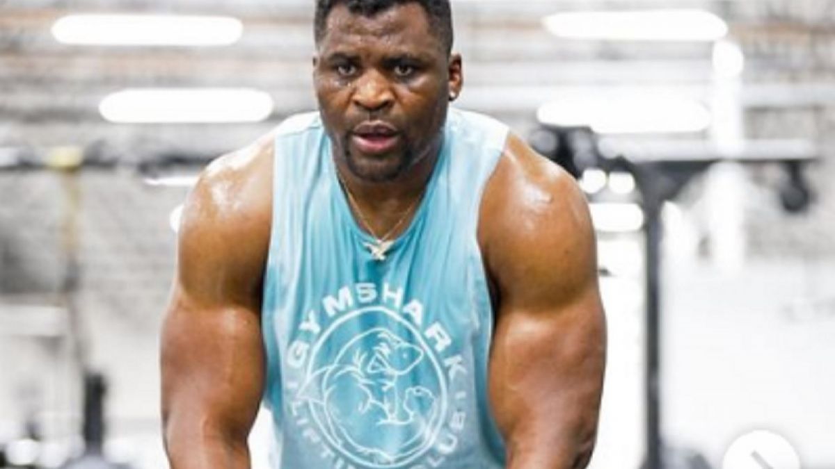 Petarung MMA yang juga mantan juara kelas berat UFC, Francis Ngannou. [bidik layar Instagram/@francisngannou]