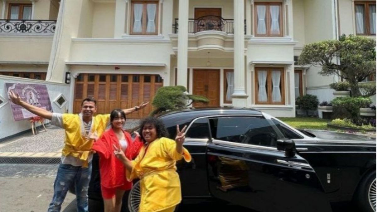 Potret raffi, fuji, dan marshel (Instagram/@raffinagita1717)