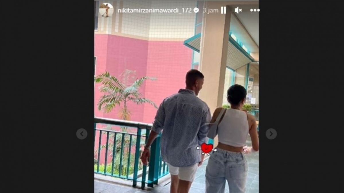 Nikita Mirzani bersam pria bule diduga pacar barunya [Instagram] [Instagram]