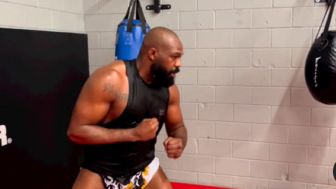 UFC 285: Tubuh Jon Jones Bengkak Jelang Duel Lawan Cyril Gane