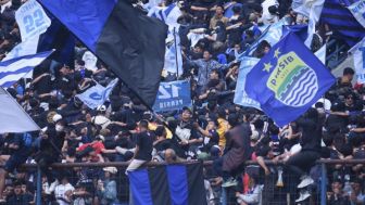 Dua Pemain Sudah Lepas Baju Persib Bandung, Bobotoh Kekeh Minta 'Karyawan Tetap' Juga Out