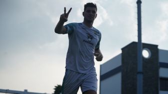 Belum Pernah Menang di Laga Kandang, Nick Kuipers Yakin Persib Bakal Raih Poin Penuh Kontra Bali United