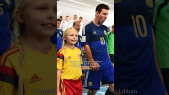 Inilah Alasan Kenapa Pemain Sepak Bola Selalu Gandeng Anak Kecil sebelum Pertandingan Dimulai