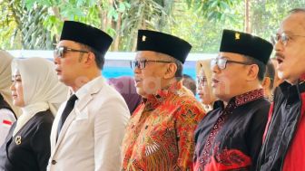 Sanjung Ridwan Kamil di Groundbreaking Plaza Bung Karno, Hasto Akui Temukan 'Pendamping' Ganjar di Pilpres 2024