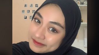 Cie! Mamat Alkatiri Dapat PengagumTikToker Cantik Nafhafirah, Warganet: Keluarga Nona Ada yang Disandera?