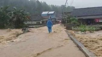 Bencana Banjir di Kabupaten Malang: Ratusan Keluarga Terdampak