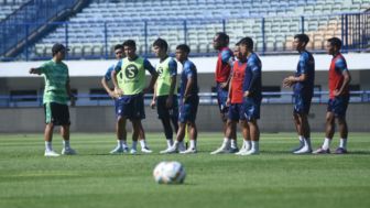 Persib Jalani Latihan Perdana Tanpa Luis Milla, Rodriguez Pamit