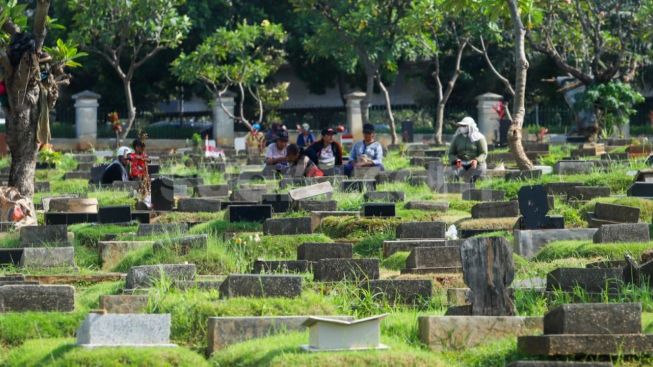 Hukum Ziarah Kubur Sebelum Ramadhan 2023 Menurut Ustadz Adi Hidayat: Yang Tidak Boleh Adalah