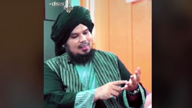 Ustaz Derry Sulaiman Tak Yakin Virgoun Suka Main Cewek: Dia Rock N Roll Banget