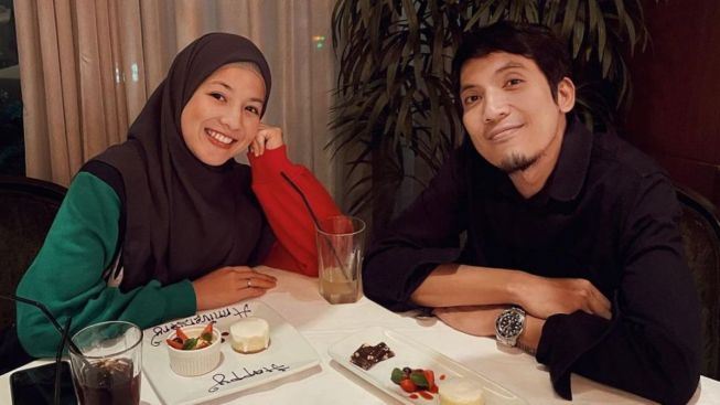 Jawab Kemungkinan Rujuk dengan Natasha Rizki, Desta: Ya Kita Lihat