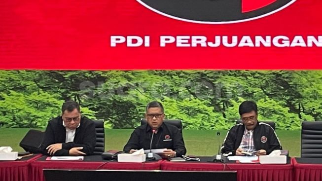Jokowi Dikritik karena Masalah Cawe-Cawe di Pilpres 2024, Hasto Klaim Hanya PDIP yang Bela Presiden