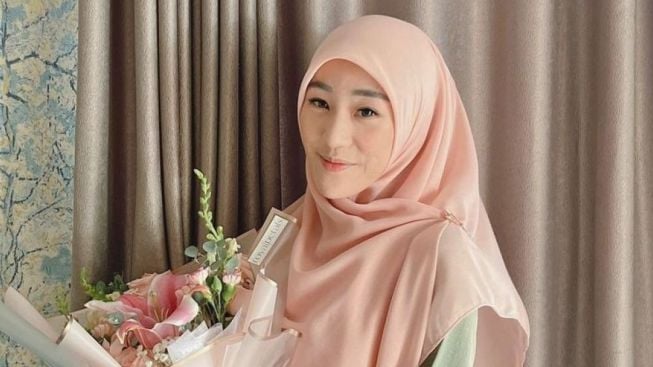 Disinggung Soal Masa Lalu Calon Suaminya, Larissa Chou Minta Netizen Tak Nilai Dari Luar Saja: Percayalah, Aku yang Paling Tahu