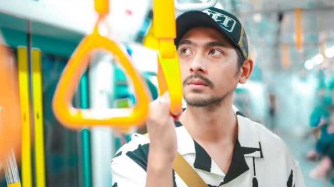 Cek Fakta: Arya Saloka Tega Telantarkan sang Anak, Putri Anne Nekat Jualan demi Sambung Hidup