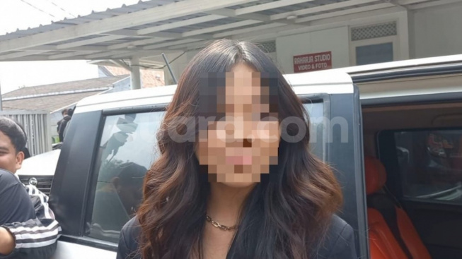 Tak Hanya Ayah Tiri, MA Anak Pinkan Mambo Akui Alami Pelecehan Seksual dari Sopir Pribadi dan Pria Lain