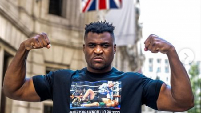 Saking Kuatnya, Eks Juara Kelas Berat UFC Francis Ngannou Tak Sengaja Hancurkan Pintu Minimarket hanya dengan...