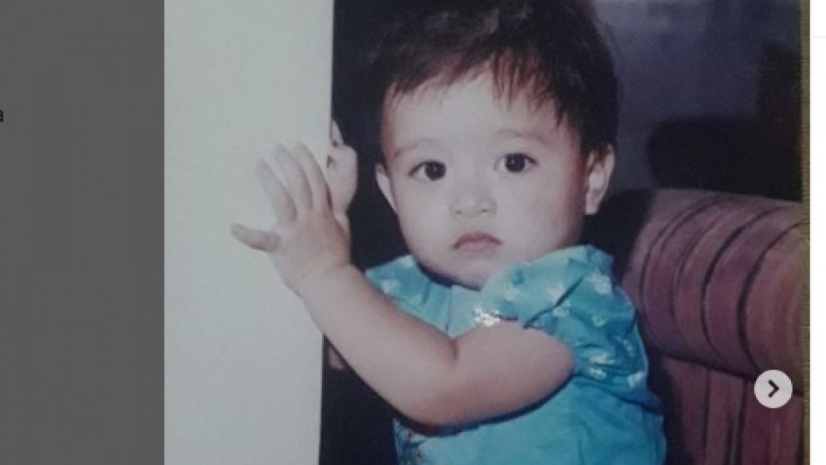 Nathalie HOLSCHER KECIL.jpg 1