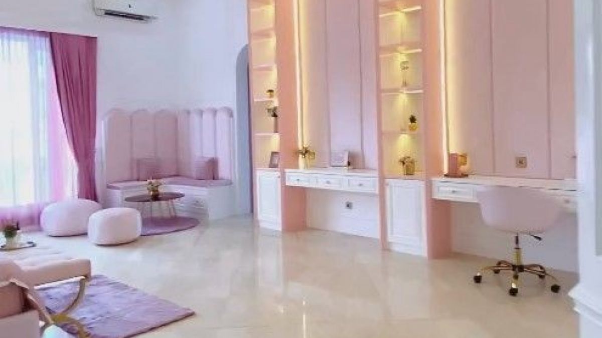 Kamar Amora Lemos [(Instagram)]