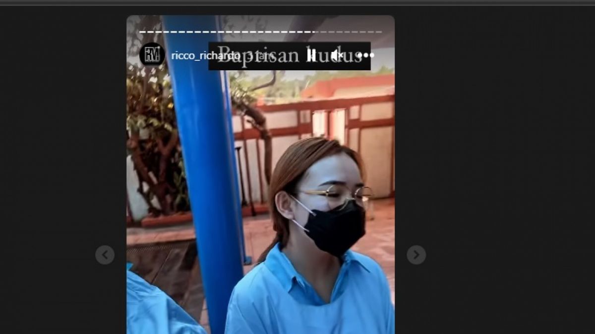 Amanda Manopo dibaptis