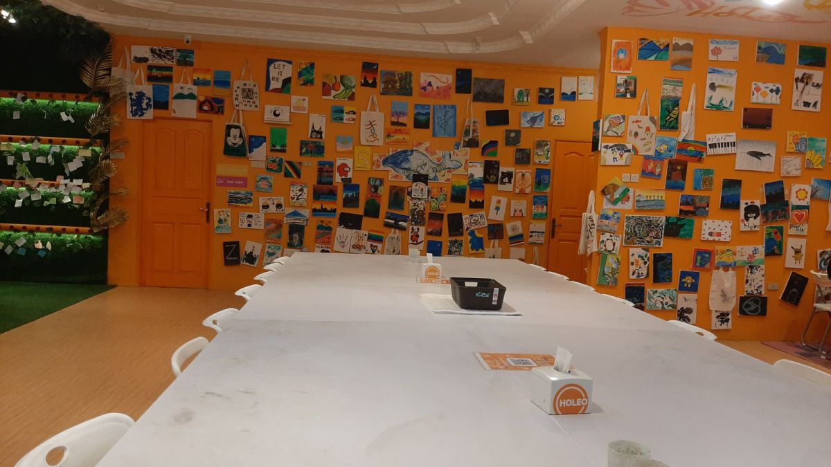 Painting di Holeo Golf & Museum [Ummi HS/ Mamagini Suara.com]