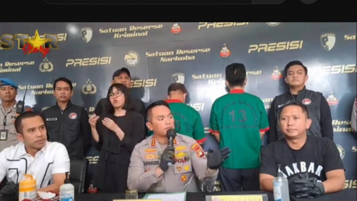 Polres Metro Jakarta Barat menangkap pesulap Oge Arthemus.