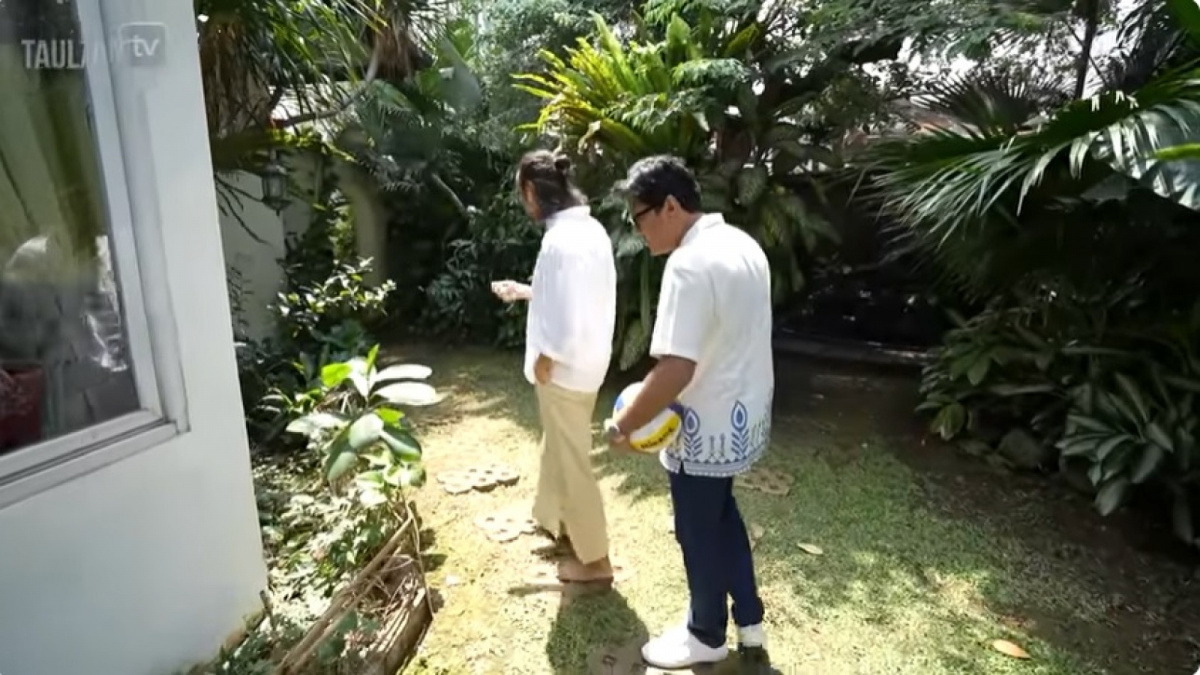 Rumah Dwi Sasono [(YouTube)]