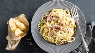 Resep Mie Instan Carbonara Ala Rumahan, Hampir Seenak Buatan Restoran Lho