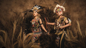 Kaesang Pangarep Kembali Unggah Foto Prewedding Pakai Baju Adat, Warganet: Ayo Masih Ada 35 Provinsi Lagi