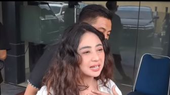 Momen Dewi Perssik Skakmat Farhat Abbas Beredar Lagi, Tak Bisa Berkutik Balas Omongan