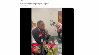 Hadapi Anti Pemerintah, Benny Rhamdani Ketua BP2MI Beri Saran Pada Jokowi: Kalau Mau Tempur, Kita Lebih Banyak